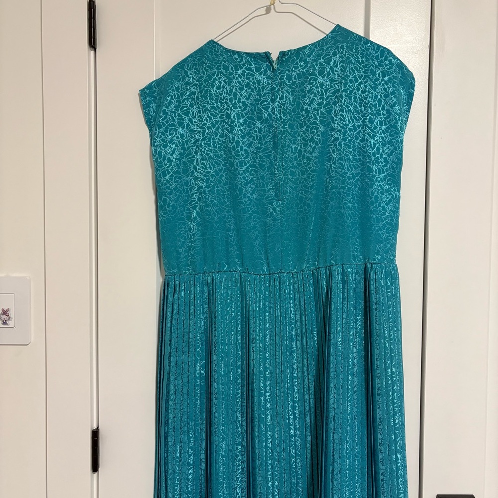 Vintage Pleated Teal Sleeveless Midi Dress Size Medium - Picture 9 of 10